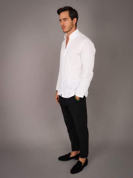 Linen shirt with officer's collar, enhanced by subtle Moroccan embroidery