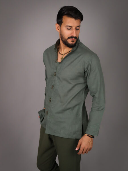Chemise en lin pour homme, fusion subtile du charme marocain et de l'élégance japonaise - VERT