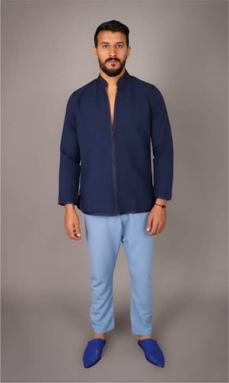 Linen shirt with officer's collar, enhanced by subtle Moroccan embroidery - BLUE