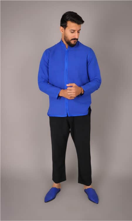 Chemise en lin à col officier, rehaussée d'une broderie marocaine subtile - BLUE MAJORELLE